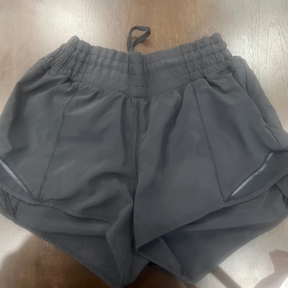 Lululemon Hotty Hot Lined Short
